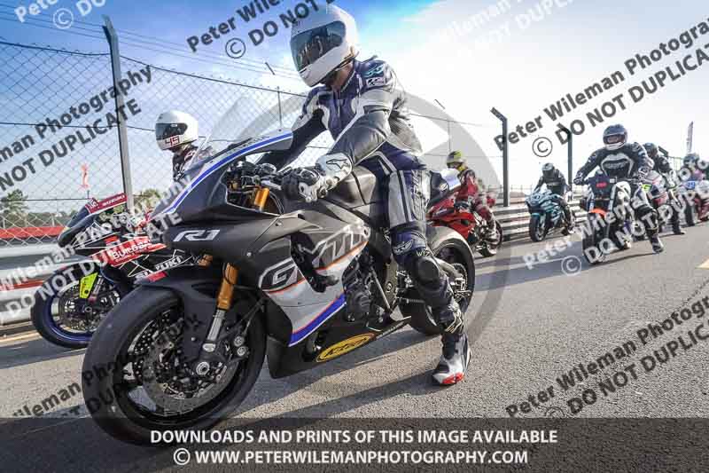 donington no limits trackday;donington park photographs;donington trackday photographs;no limits trackdays;peter wileman photography;trackday digital images;trackday photos